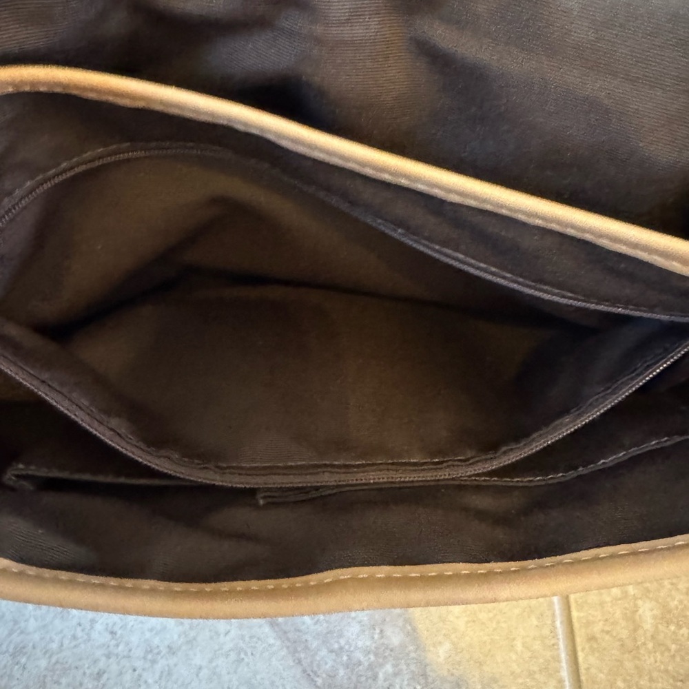 NWOT-COACH Shoulder Tan Bag - Picture 12 of 16